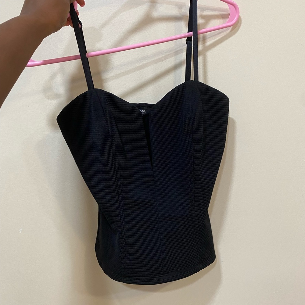 GUESS top